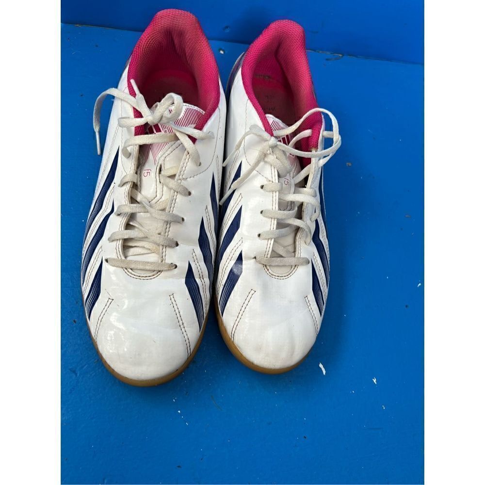 Adidas F5 Women's 10 Soccer Indoor/Futsal Shoes